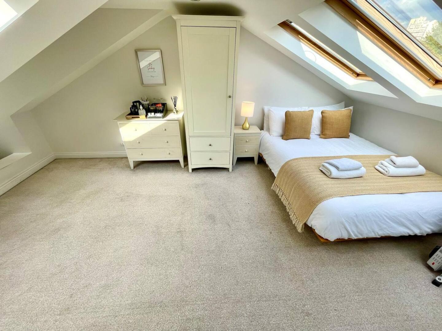Bright Quiet Loft Room Ensuite Serene Clapham Area Londen Buitenkant foto